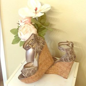 MK Wedges